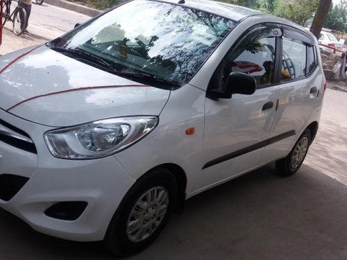 Used Hyundai i10 car at low price