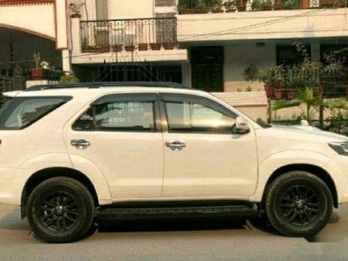 Toyota Fortuner 4x2 AT 2015 for sale