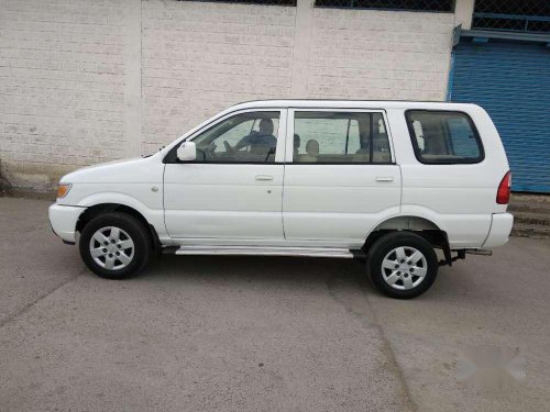 2012 Chevrolet Tavera Neo for sale at low price