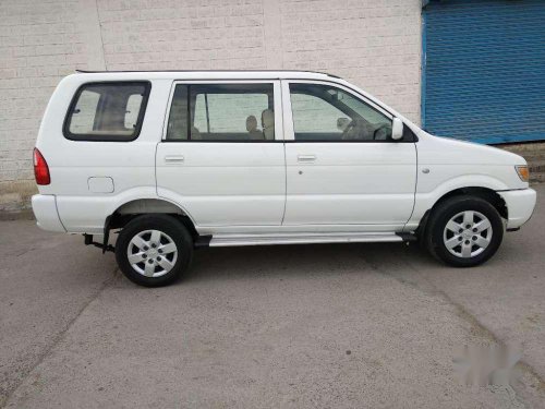 2012 Chevrolet Tavera Neo for sale at low price