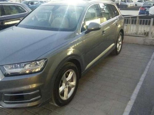 Used Audi Q7 car at low price