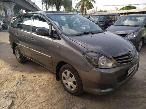 Used Toyota Innova MT 2004-2011 car at low price