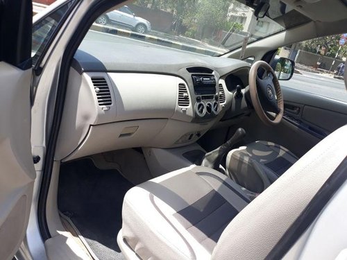 2010 Toyota Innova MT 2004-2011 for sale at low price