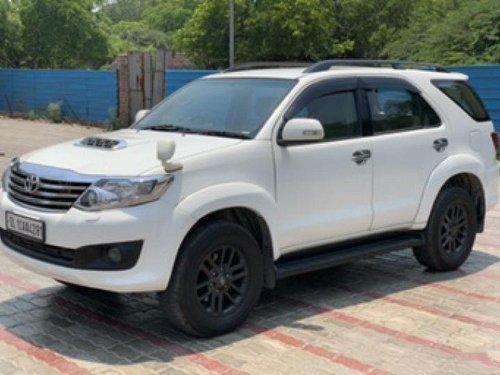 Toyota Fortuner 2.5 4x2 AT TRD Sportivo 2015 for sale