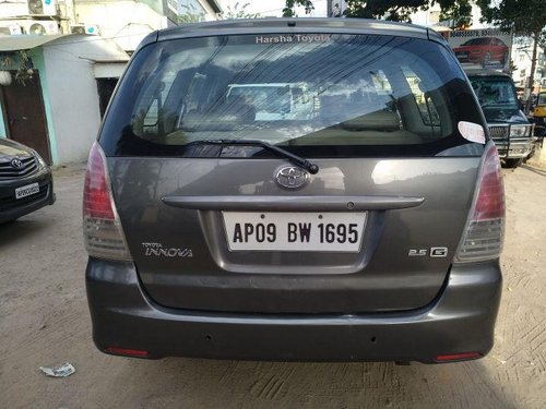 Used Toyota Innova MT 2004-2011 car at low price