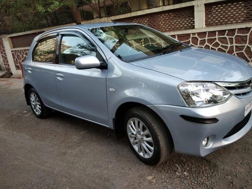 Toyota Etios Liva V MT  2013 for sale