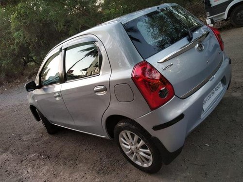 Toyota Etios Liva V MT  2013 for sale