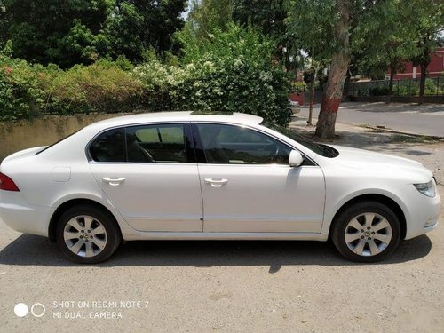 Skoda Superb Elegance 1.8 TSI AT 2013 for sale