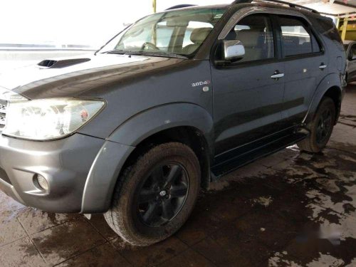 Toyota Fortuner 4x4 MT 2011 for sale 