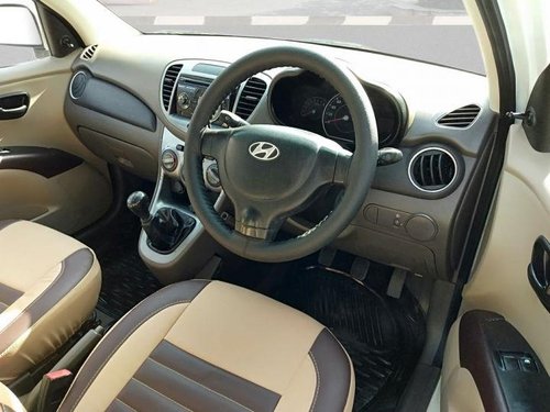 Used Hyundai i10 Era car at low price