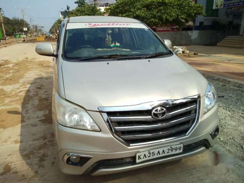 Used Toyota Innnova 2015 for sale  car at low price