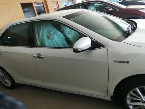 Toyota Camry Hybrid AT for sale