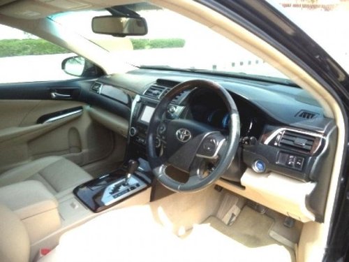 Used Toyota Camry AT car at low price