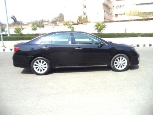 Used Toyota Camry AT car at low price