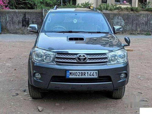 Toyota Fortuner 2011 MT for sale 