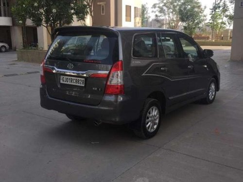 Toyota Innova 2.5 ZX 7 STR BS-IV, 2013, Diesel MT for sale 