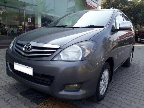 Toyota Innova 2.5 VX 7 STR MT 2011 for sale