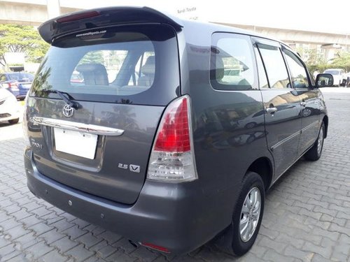 Toyota Innova 2.5 VX 7 STR MT 2011 for sale