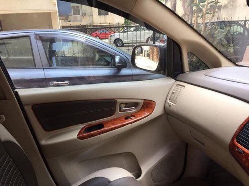 Used Toyota Innova MT 2004-2011 car at low price