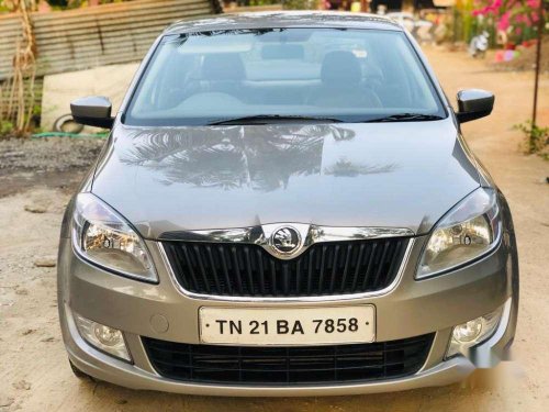 Used Skoda Rapid car MT at low price