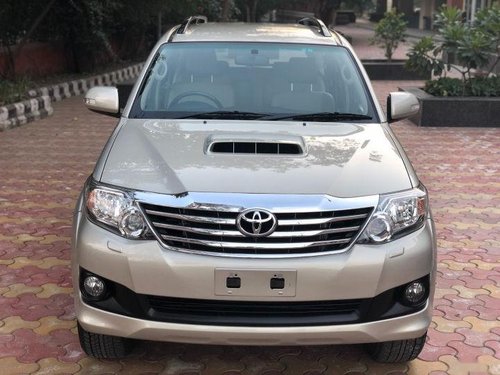 Toyota Fortuner 4x2 AT 2015 for sale