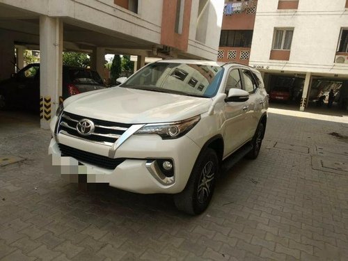 Used Toyota Fortuner  2.8 2WD AT car at low price