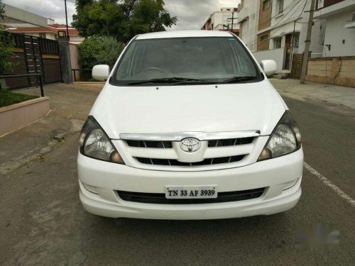 Used Toyota Innova car MT at low price