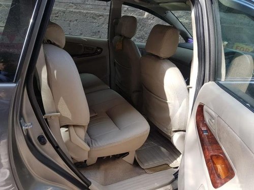 2011 Toyota Innova MT 2004-2011 for sale at low price