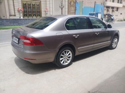 Skoda Superb Elegance 1.8 TSI AT 2014 for sale