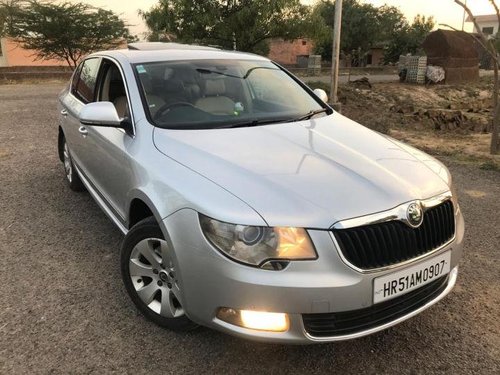 Used 2011 Skoda Superb 1.8 TSI AT for sale