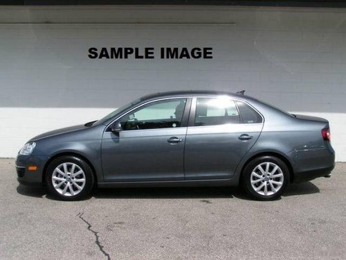 Volkswagen Jetta 2013-2015 2.0L TDI Highline MT for sale