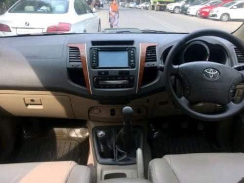 2011 Toyota Fortuner 3.0 Diesel MT for sale at low price