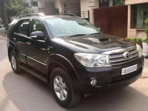 2011 Toyota Fortuner 3.0 Diesel MT for sale at low price