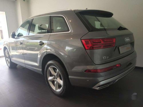 Used 2017 Audi Q7 AT for sale 
