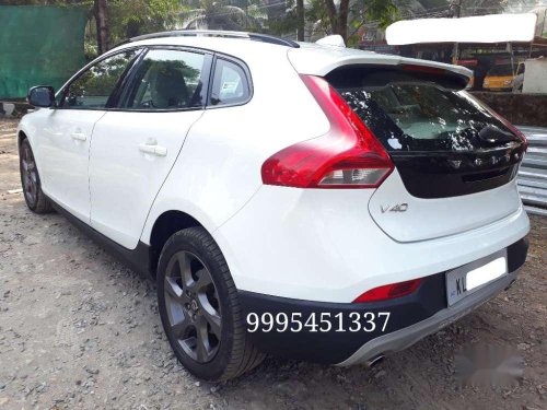 Used Volvo V40 Cross Country D3 2015 for sale 