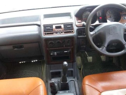 Used Mitsubishi Pajero car at low price