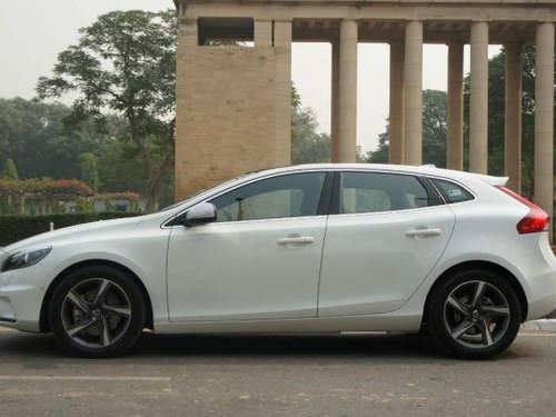 2017 Volvo V40 D3 R-Design AT for sale at low price