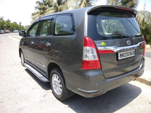 Toyota Innova 2.5 V Diesel 8-seater MT for sale