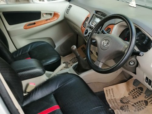 Used 2011 Toyota Innova G Diesel MT for sale in New Delhi