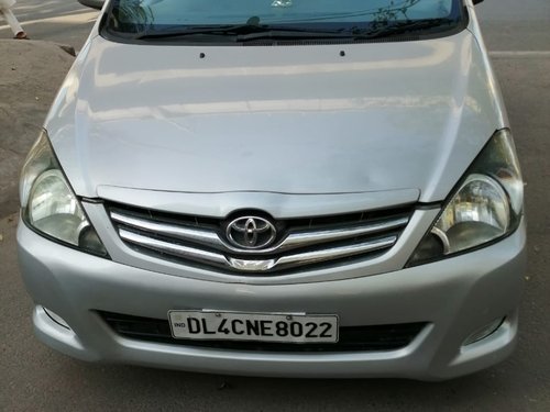 Used 2011 Toyota Innova G Diesel MT for sale in New Delhi