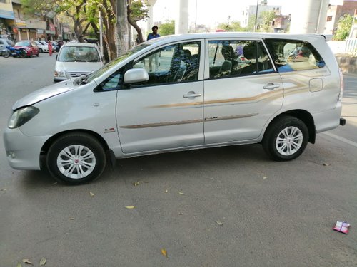 Used 2011 Toyota Innova G Diesel MT for sale in New Delhi