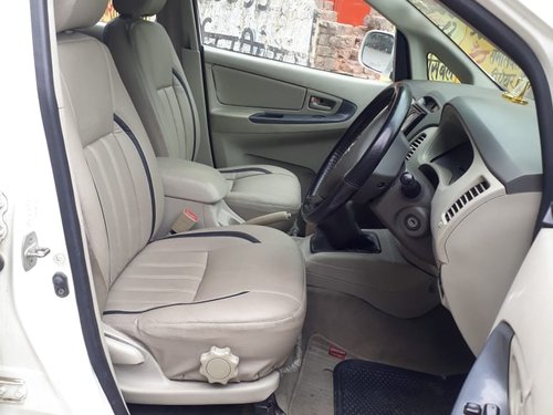 2010 Toyota Innova 2.5 Diesel MT for sale in New Delhi