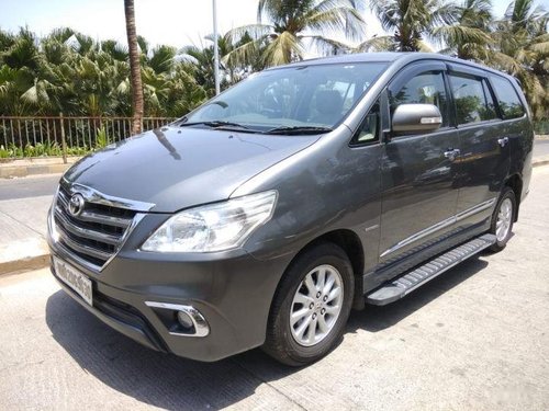 Toyota Innova 2.5 V Diesel 8-seater MT for sale