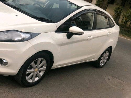 2012 Ford Fiesta Titanium Diesel MT for sale in New Delhi