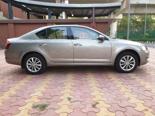 Skoda Octavia Elegance 2.0 TDI AT 2013 for sale