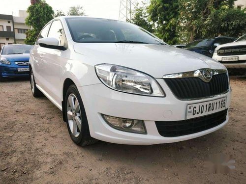 Skoda Rapid 1.5 TDI CR Ambition AT with Alloy Wheels, 2016, Diesel for sale 