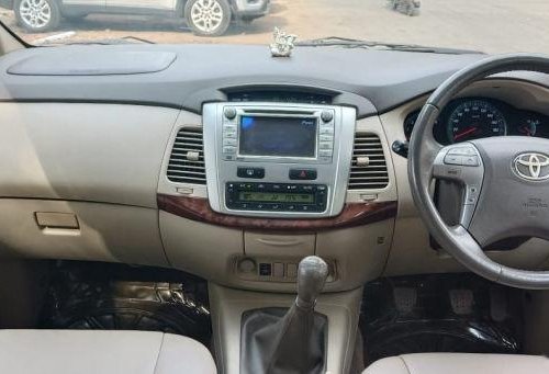 Used Toyota Innova MT 2004-2011 car at low price