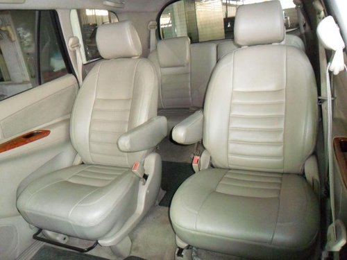 Toyota Innova 2.5 V Diesel 7-seater MT for sale