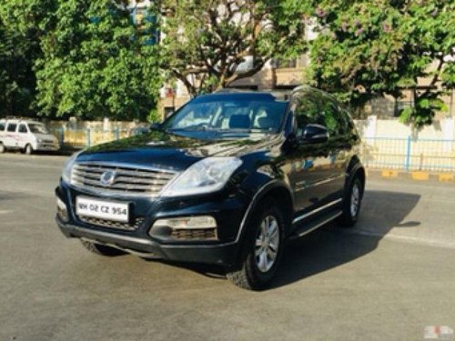 Used Mahindra Ssangyong Rexton RX7 AT car at low price