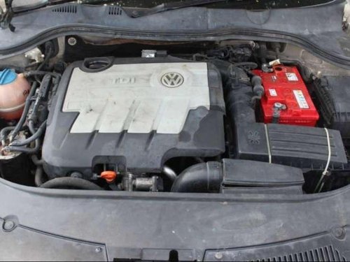 Volkswagen Passat 2009 MT for sale 